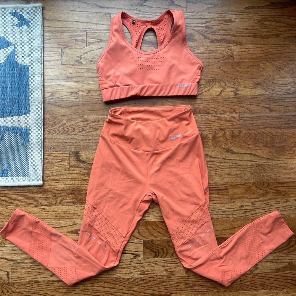 Gymshark burnt orange workout set